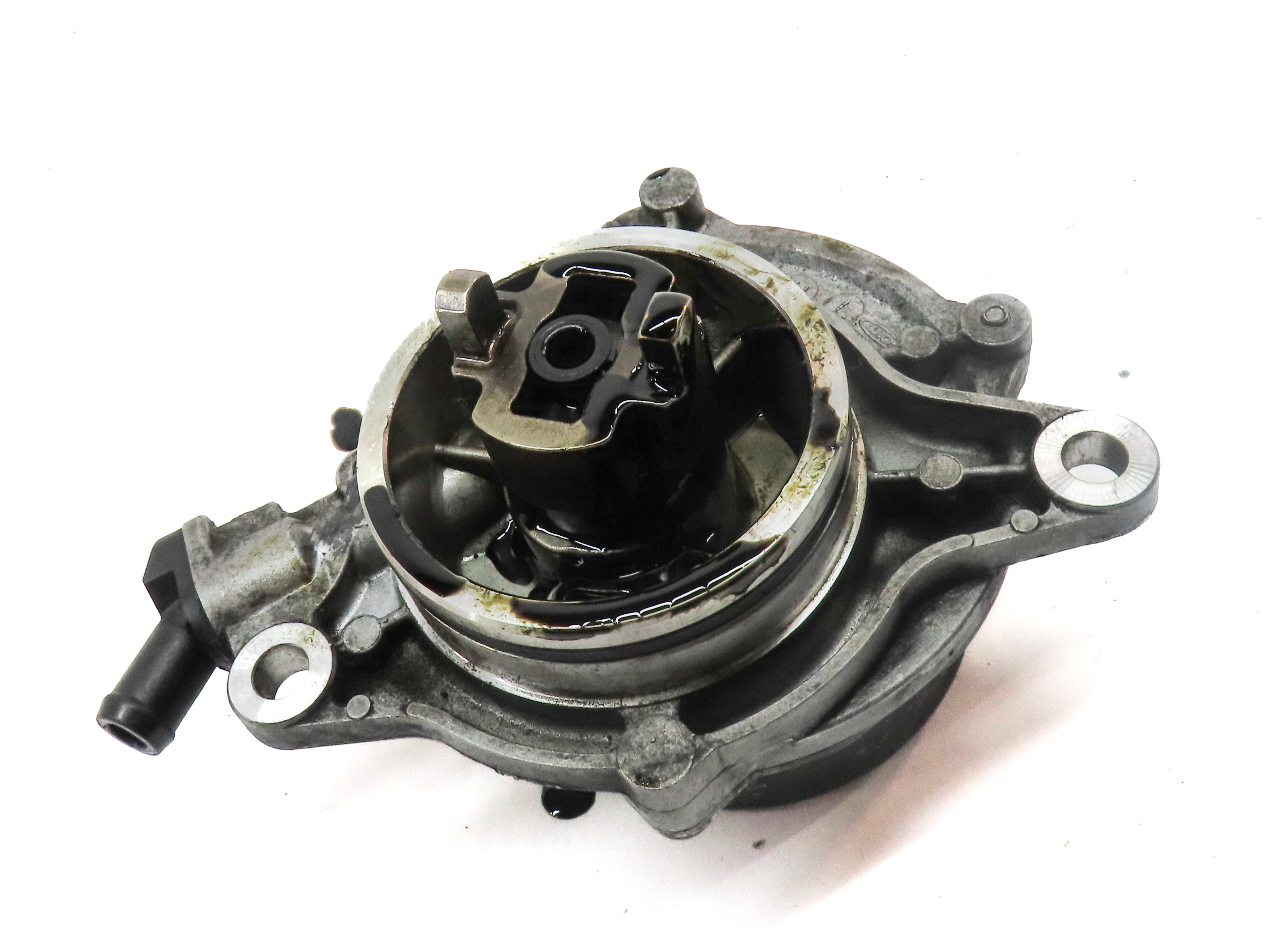 2009-2013 BMW X5 335D (E70 E90) 3.0L M57Y TURBO DIESEL ENGINE BRAKE VACUUM PUMP — exact item pictured
